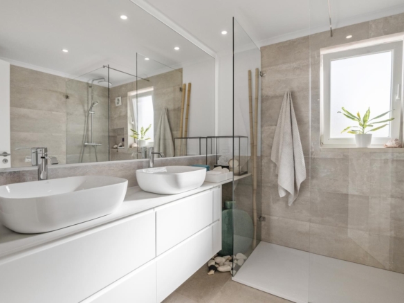 pf32460 image 66.jpg