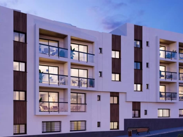 avh r4003321 image.png