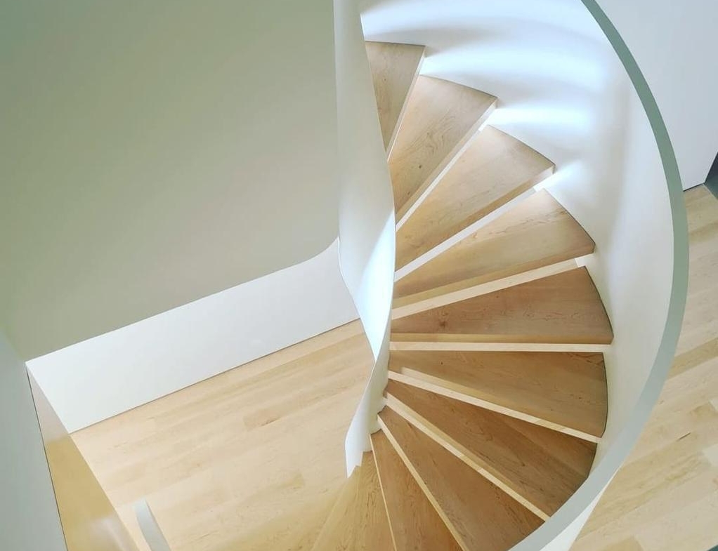 1022