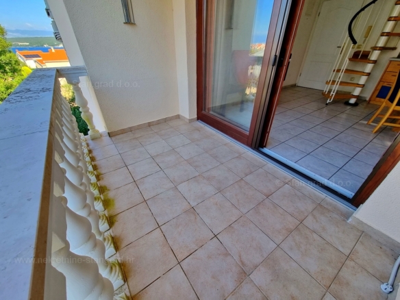 1695807330 malinska prodaja apartman pogled na more 45