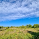 1695980384 malinska gradevinsko zemljiste pogled na more 20