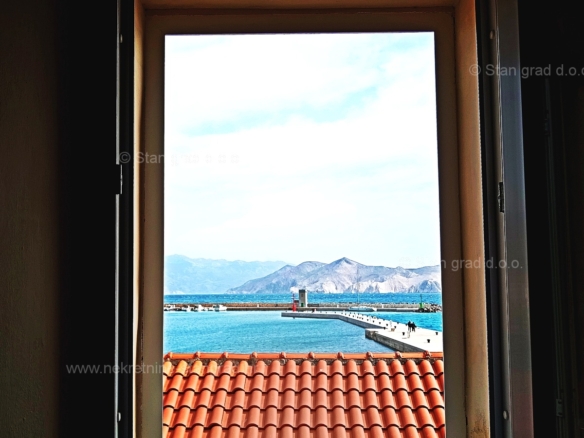 1712830460 baska dvoetazni apartman drugi red do mora08