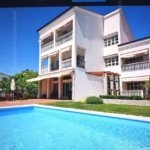 1715785723 malinska kuca s 9 apartmana i bazenom prodaja 01