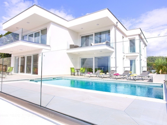 1726067543 krk okolica apartman u prizemlju s bazenom prodaja 01