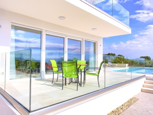 1726129069 grad krk okolica apartman u prizemlju s okucnicom prodaja 01 1