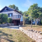 1729501518 uvala soline samostojeca kuca s uredenom okucnicom prodaja 22