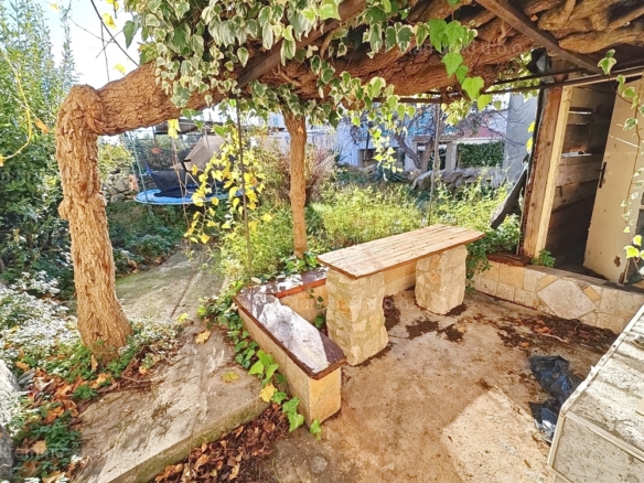 1733743859 punat stara kamena kuca u neposrednoj blizini mora prodaja 47