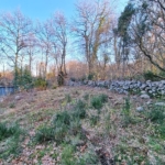 1739792262 vrbnik atraktivno gradevinsko zemljiste s gradevinskom dozvolom prodaja 07