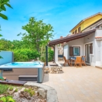 1741947163 dobrinj okolica adaptirana kamena kuca na mirnoj lokaciji prodaja 16