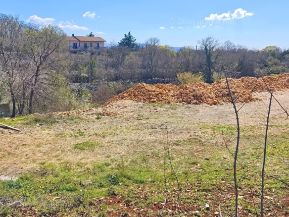 1742301254 dobrinj kras gradevinsko zemljiste na mirnoj lokaciji prodaja 01