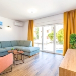 1746707747 malinska moderna dvojna vila s bazenom i pogledom na more prodaja 01