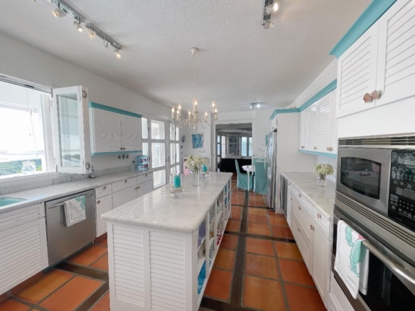 283796 13 IMG 13 0000