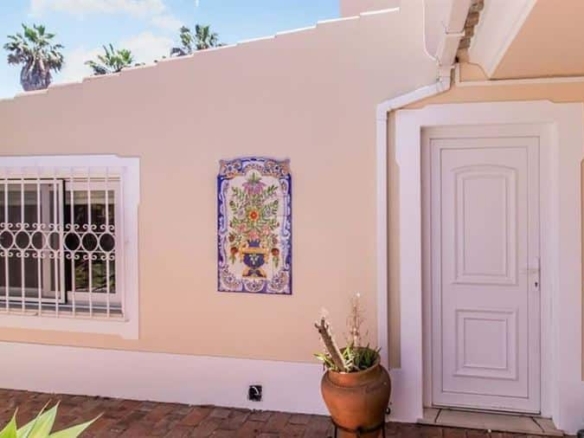 1 1 f99661c4 4fc8 40d3 ac87 8cfdcf47a823