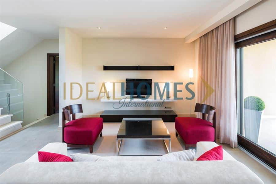 1-1-fa02fff6-1d82-4cad-aba3-3237574fa26c