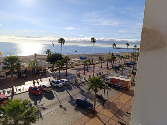 1 7980e48d732b6fc85c14b43b94d2aa54 1315