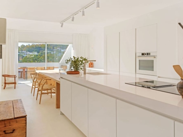 1 7980e48d732b6fc85c14b43b94d2aa54 1347