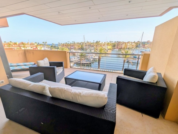 1 7980e48d732b6fc85c14b43b94d2aa54 1353