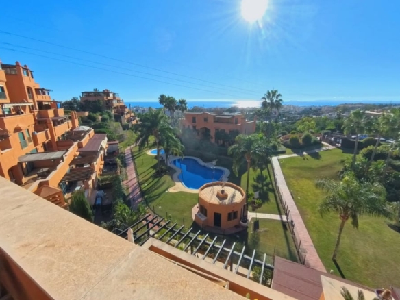 1 7980e48d732b6fc85c14b43b94d2aa54 1357