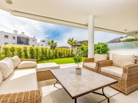 1 7980e48d732b6fc85c14b43b94d2aa54 1382