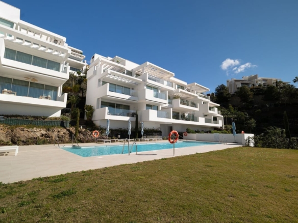 1 7980e48d732b6fc85c14b43b94d2aa54 1387