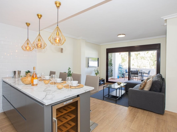 1 7980e48d732b6fc85c14b43b94d2aa54 1409