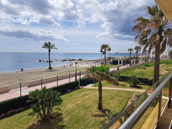 1 7980e48d732b6fc85c14b43b94d2aa54 1413