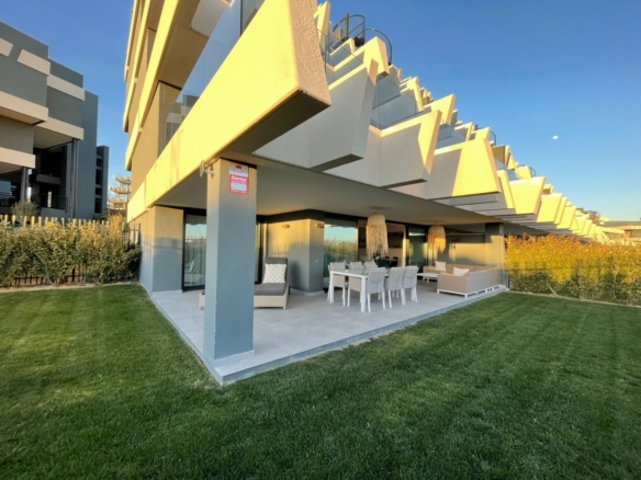 1 7980e48d732b6fc85c14b43b94d2aa54 1427