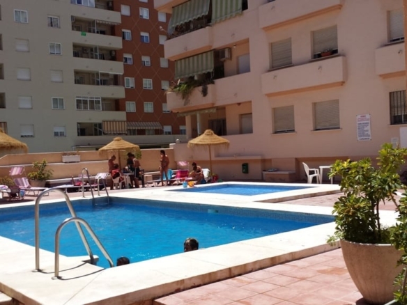 1 7980e48d732b6fc85c14b43b94d2aa54 1439