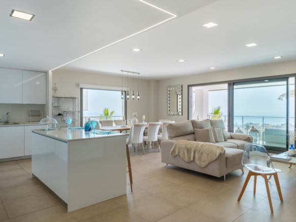 1 7980e48d732b6fc85c14b43b94d2aa54 1467