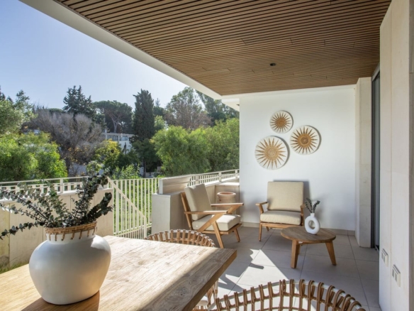 1 7980e48d732b6fc85c14b43b94d2aa54 1496