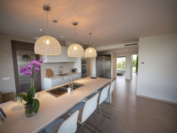 1 7980e48d732b6fc85c14b43b94d2aa54 1502