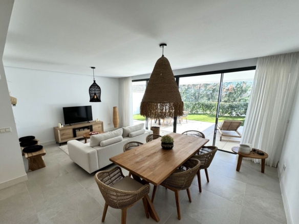 1 7980e48d732b6fc85c14b43b94d2aa54 1511