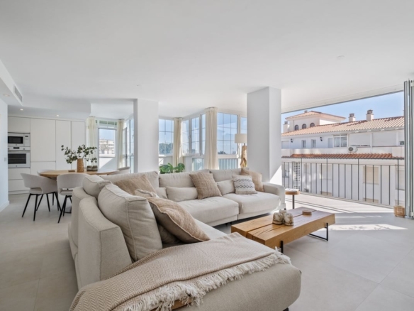 1 7980e48d732b6fc85c14b43b94d2aa54 1527