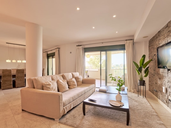 1 7980e48d732b6fc85c14b43b94d2aa54 1532