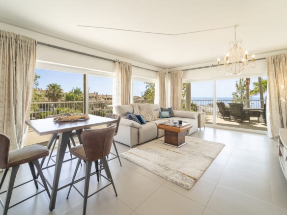 1 7980e48d732b6fc85c14b43b94d2aa54 1538