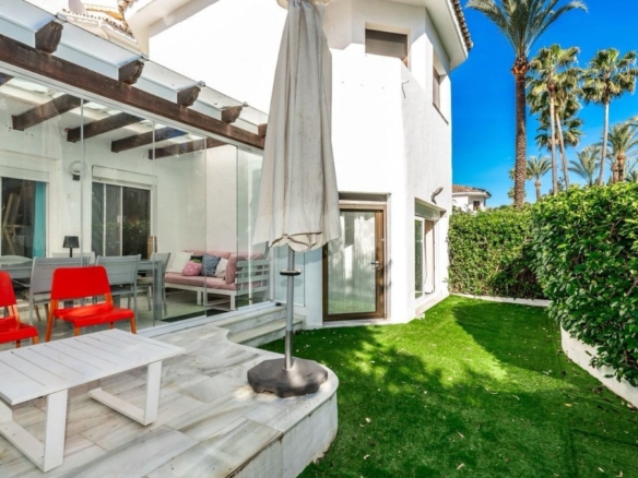 1 7980e48d732b6fc85c14b43b94d2aa54 1552