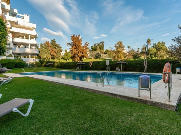 1 7980e48d732b6fc85c14b43b94d2aa54 1582