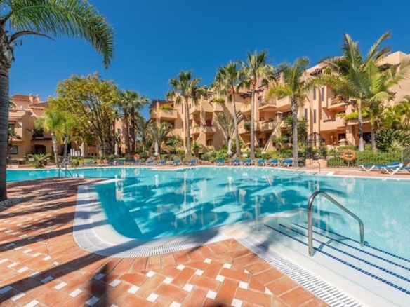 1 7980e48d732b6fc85c14b43b94d2aa54 1583