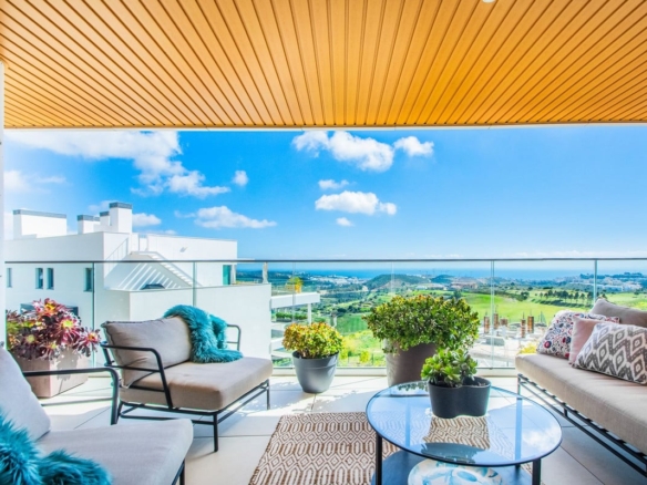 1 7980e48d732b6fc85c14b43b94d2aa54 1586