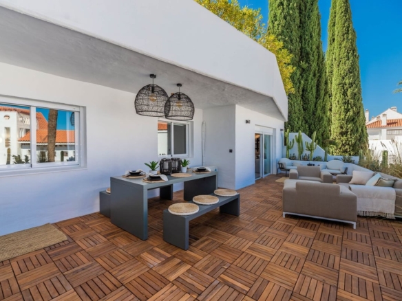 1 7980e48d732b6fc85c14b43b94d2aa54 1595