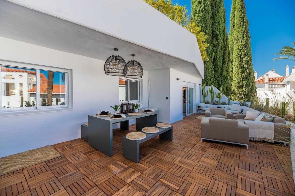 1-7980e48d732b6fc85c14b43b94d2aa54-1595