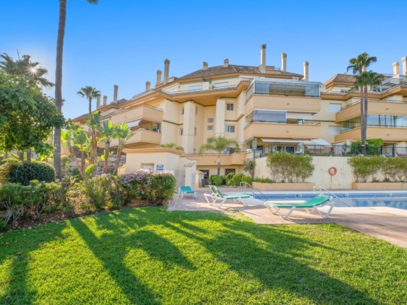 1 7980e48d732b6fc85c14b43b94d2aa54 1603