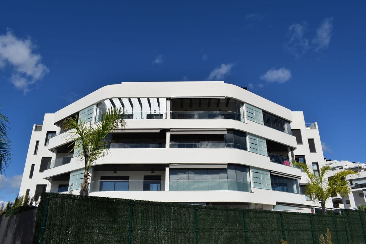 1-7980e48d732b6fc85c14b43b94d2aa54-1617