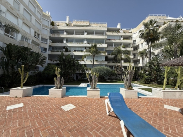 1 7980e48d732b6fc85c14b43b94d2aa54 1656