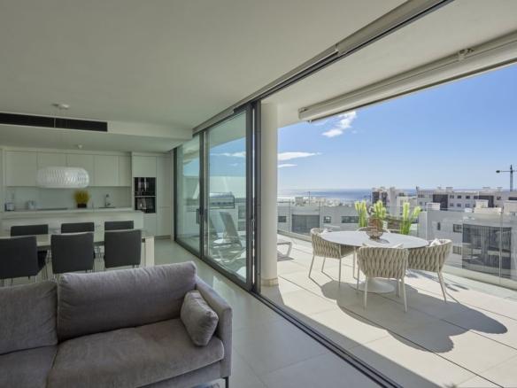 1 7980e48d732b6fc85c14b43b94d2aa54 1677