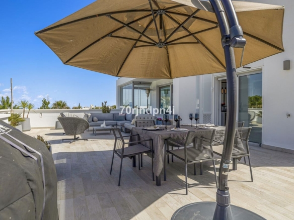 1 7980e48d732b6fc85c14b43b94d2aa54 1696