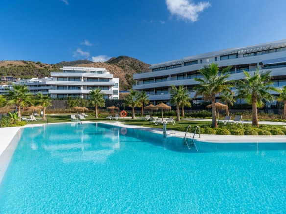 1 7980e48d732b6fc85c14b43b94d2aa54 1700