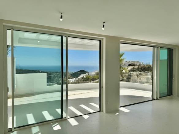 1 7980e48d732b6fc85c14b43b94d2aa54 1735