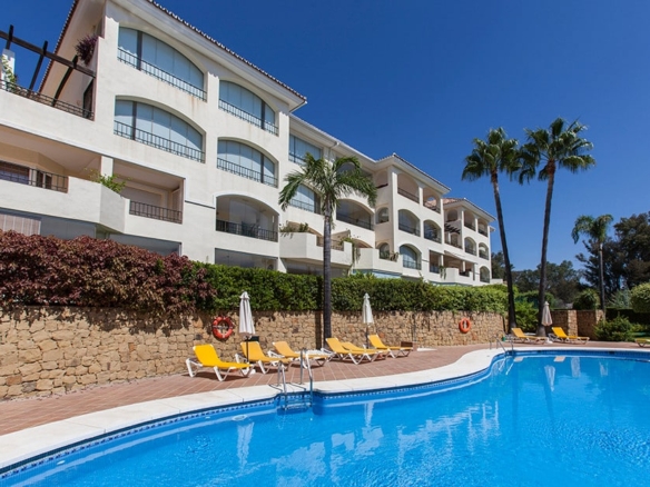 1 7980e48d732b6fc85c14b43b94d2aa54 1756