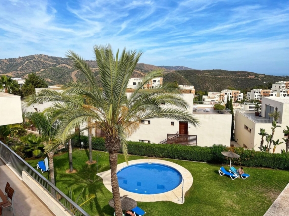 1 7980e48d732b6fc85c14b43b94d2aa54 1758